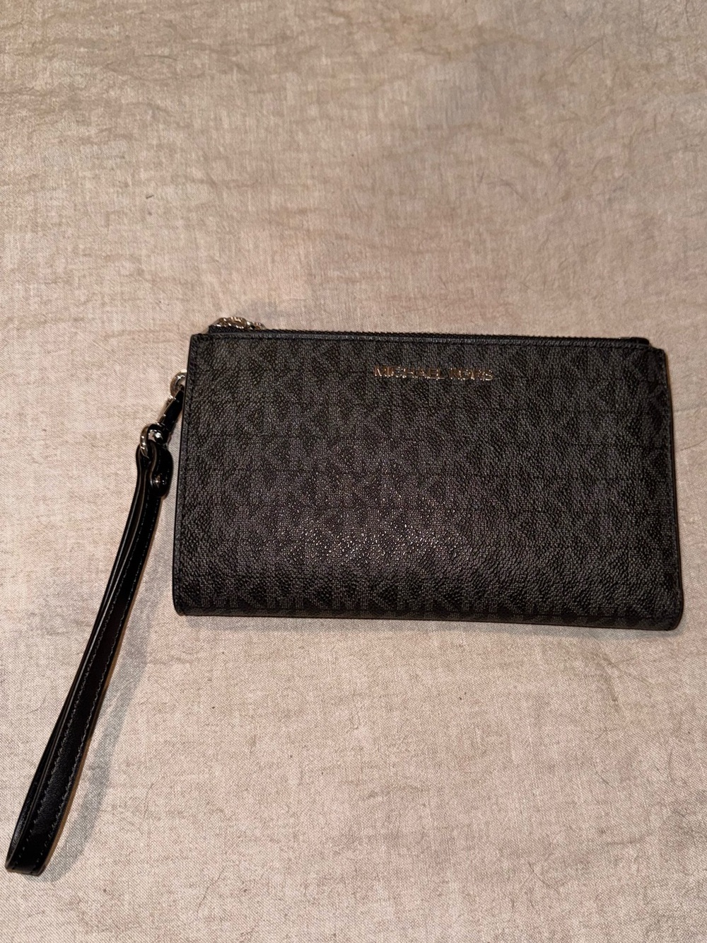 Michael Kors Women’s Jet Set Double Zip Wristlet/Wallet, Black Monogram